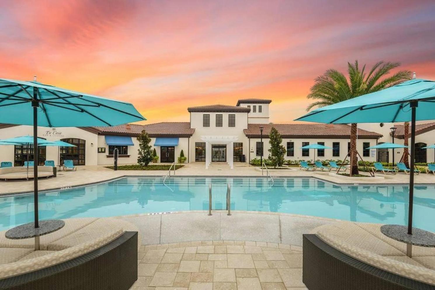 Beautiful Townhome Wprivate Pool 7 Mi To Disney Kissimmee Exteriér fotografie